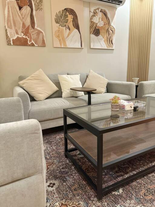 Apartemen جميلة بغرفتين نوم ودخول ذاتي 106b