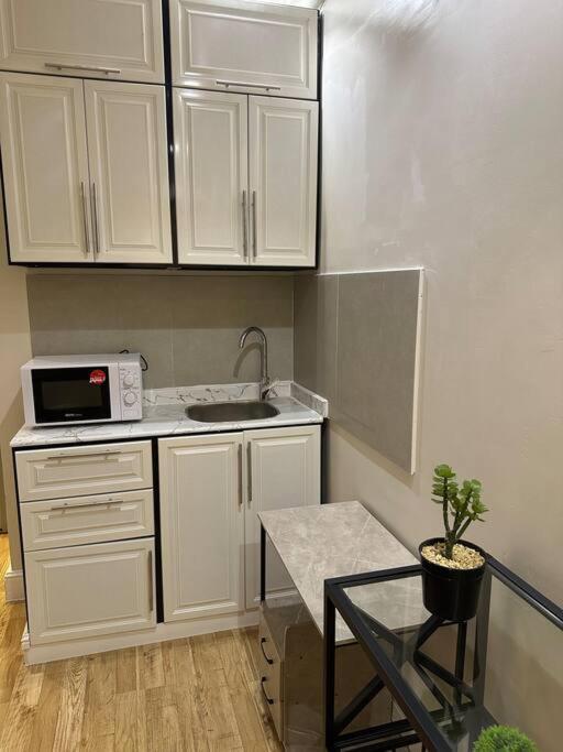 Apartemen جميلة بغرفتين نوم ودخول ذاتي 106b